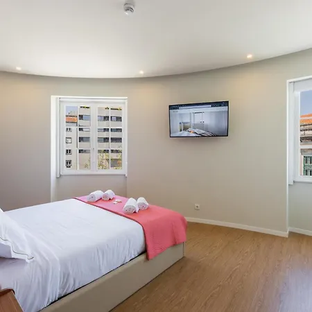 Bestvillas Plaza * 브라가