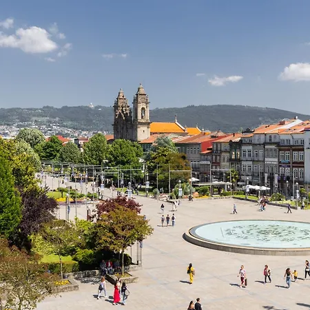 Bestvillas Plaza * 브라가