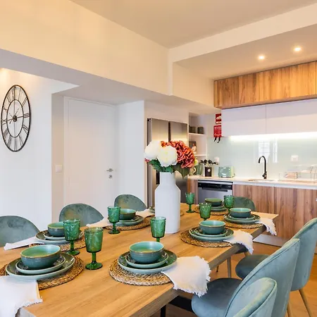 Bestvillas Plaza * 브라가